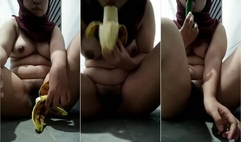 Bokep jilbab colmek pake pisang
