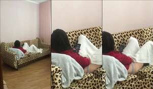 Bokep ngintip abg colmek sambil nonton bokep